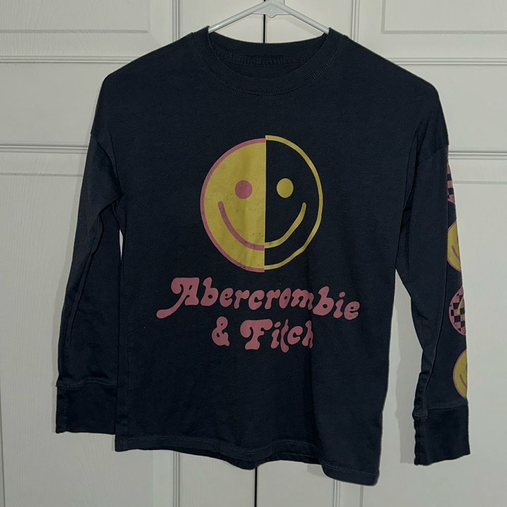 Girl’s Abercrombie Kids long sleeve tee - Size 9/10